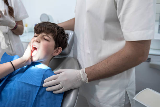 Best Weekend Emergency Dentist in Brookfield Center, OH